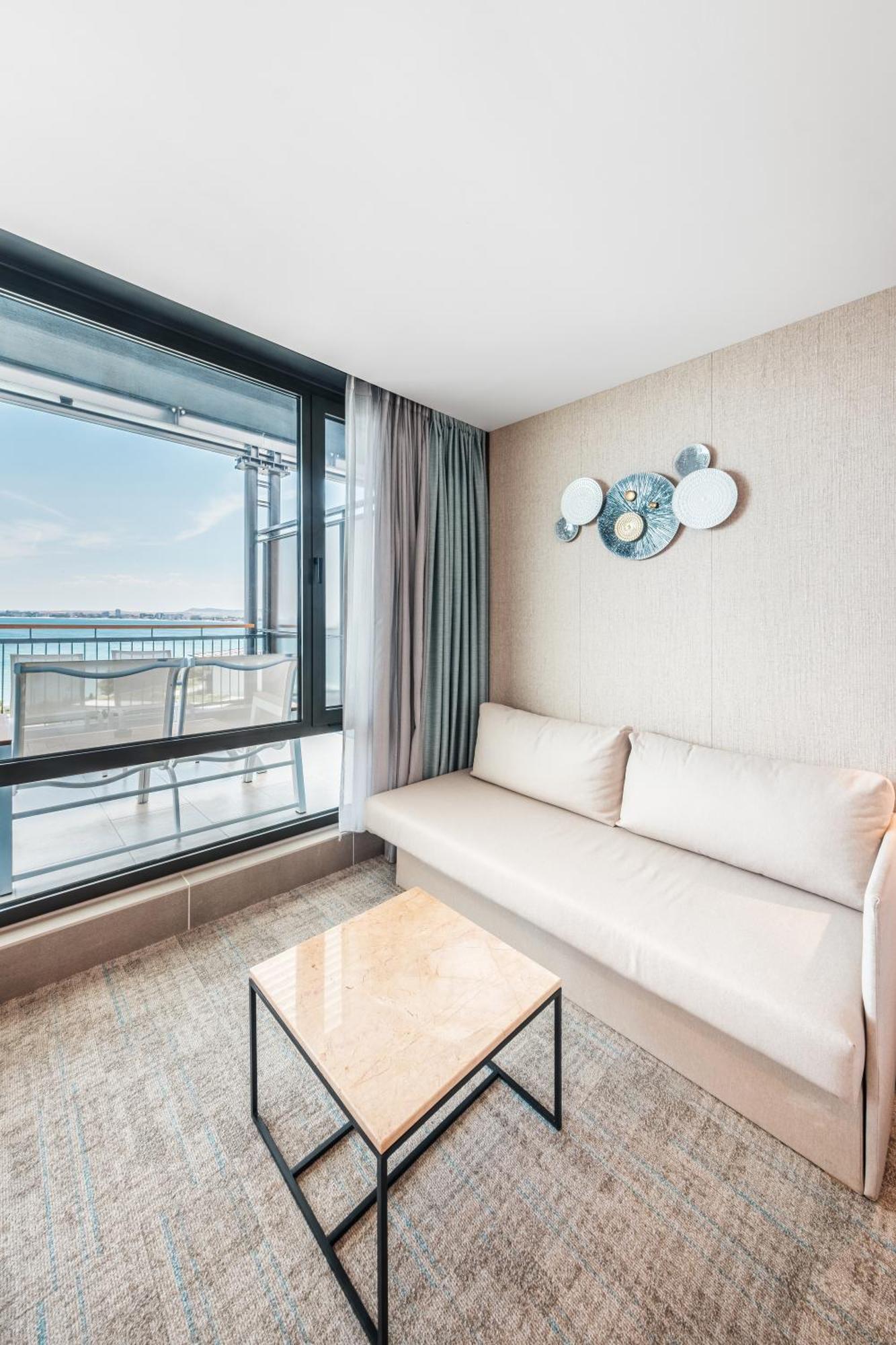 Superior Triple Room Sea View